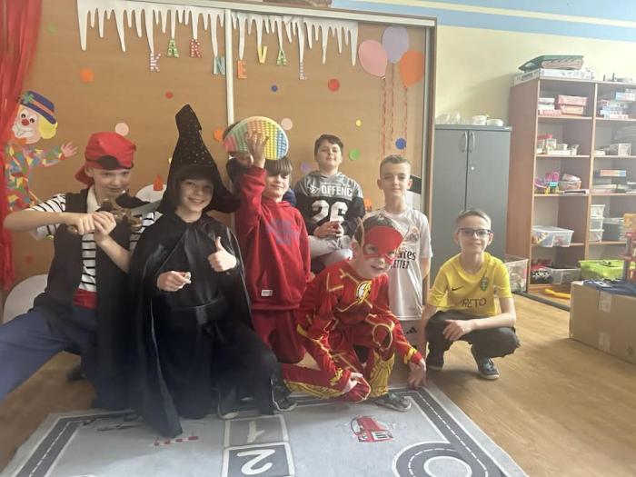 8f83ac46-f339-46f7-8af0-dca863083840fas