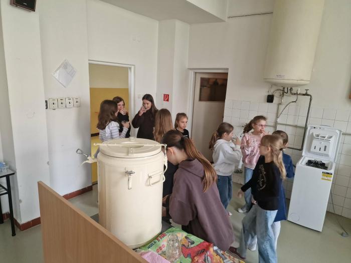 a48961c8-7474-459b-81a9-4b535736dd45